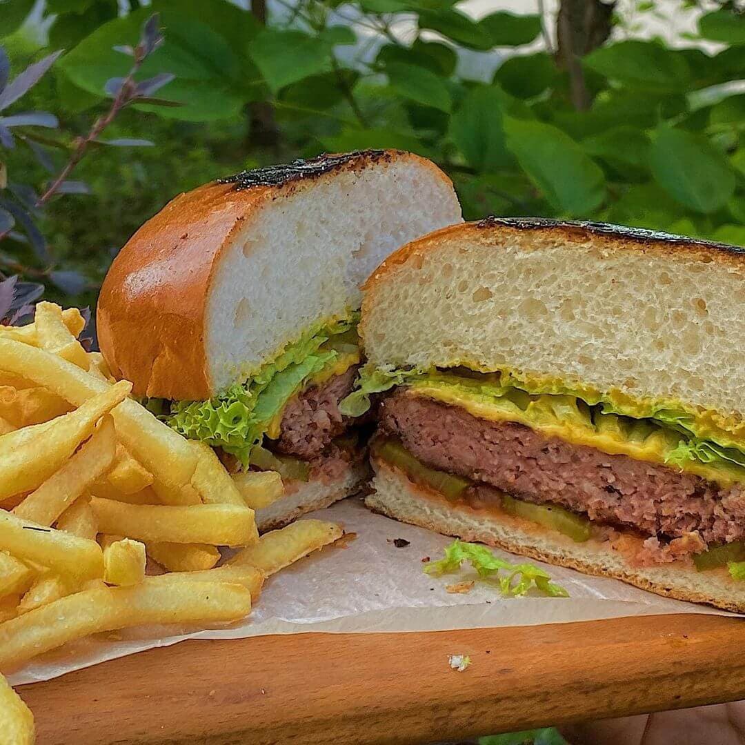 Bunker cafe - Галерея, розваги, їжа, напої
