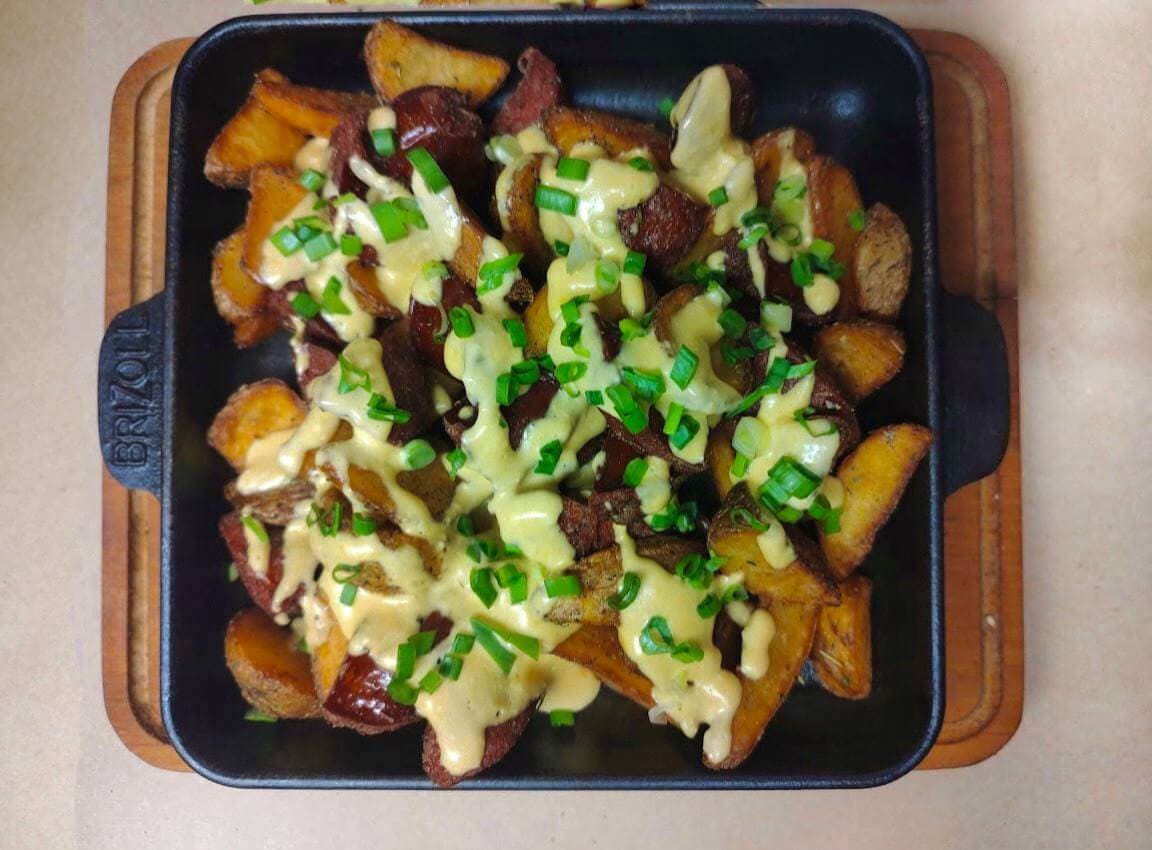 Пательня з ковбасками