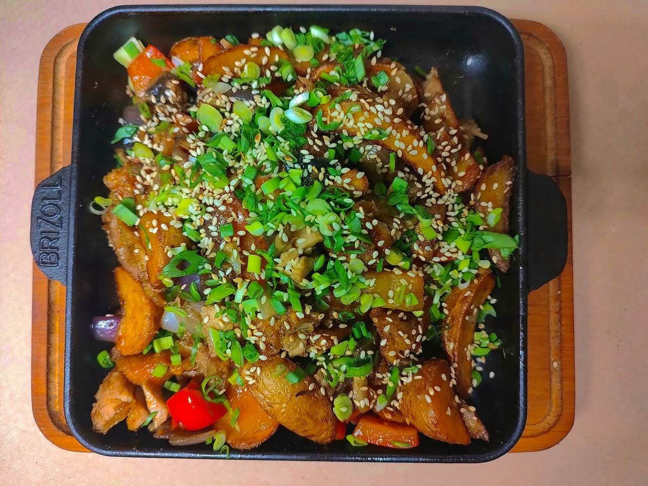 Пательня з курочкою